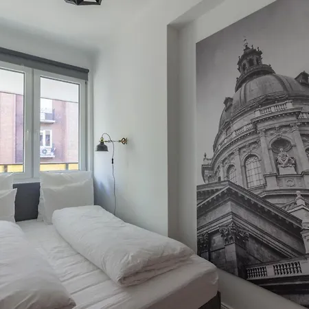 Standard By Hi5 - Madách Apartamento Budapeste