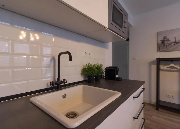 Standard By Hi5 - Madach Apartament *