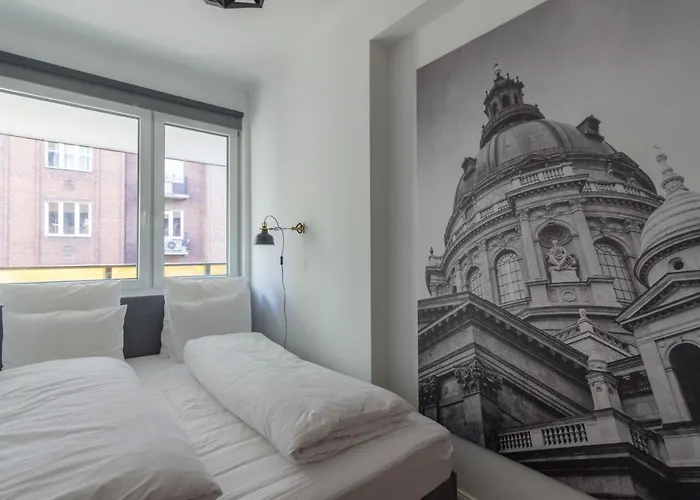 Standard By Hi5 - Madach Apartament Budapesta